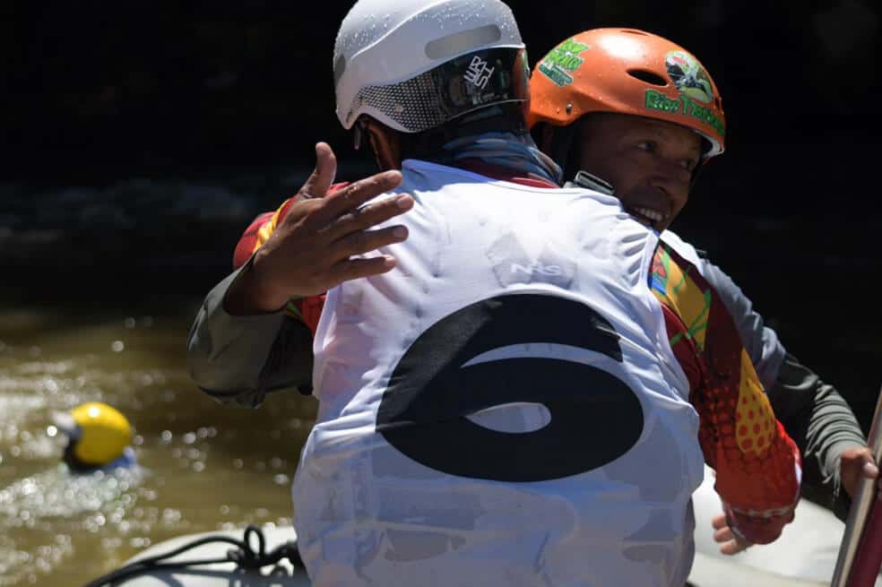 Colombia’s Farc ex-combatants and police paddling together ...