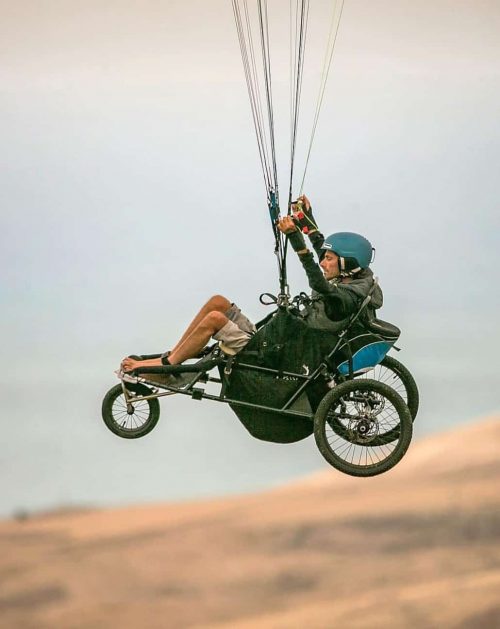 Jezza paragliding